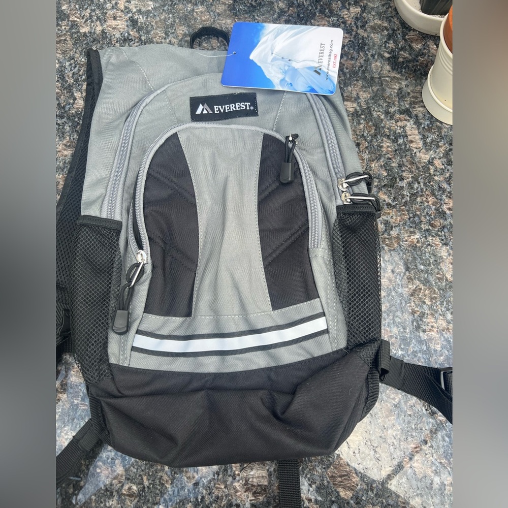 Everest 16" Mini Hiking Pack Dark Gray All Ages Unisex HK100-DGRY/BK Sports